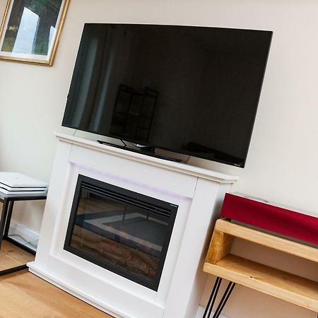 Central Durham Riverfront Apartment מראה חיצוני תמונה