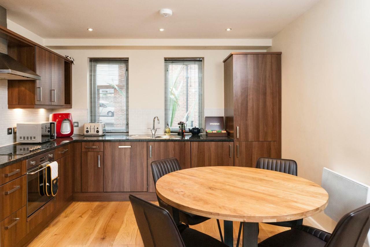 Central Durham Riverfront Apartment מראה חיצוני תמונה
